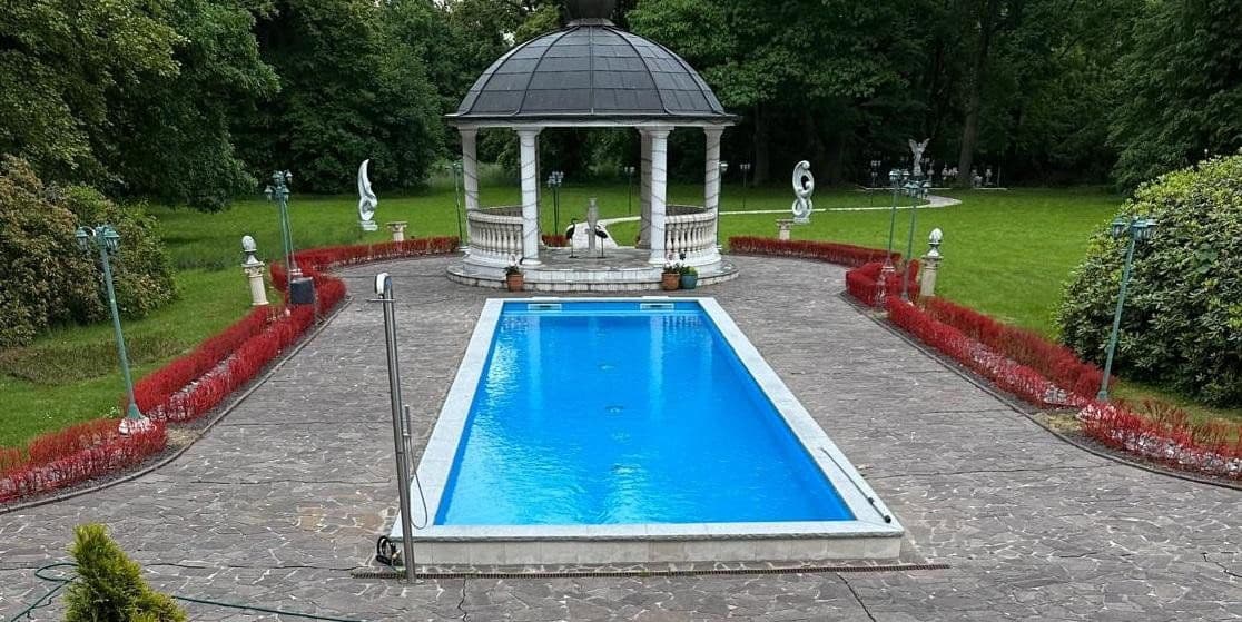 Pronájem bytu 4+kk 210 m², Bennewitz, Sasko Pronájem bytu 4+kk 210 m², Bennewitz, Sasko