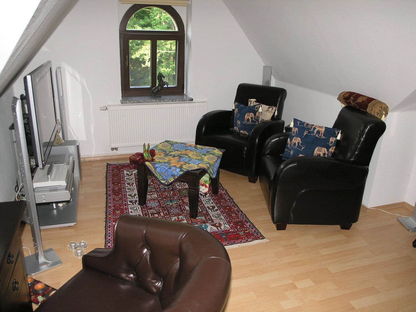 Pronájem bytu 4+kk 210 m², Bennewitz, Sasko Pronájem bytu 4+kk 210 m², Bennewitz, Sasko