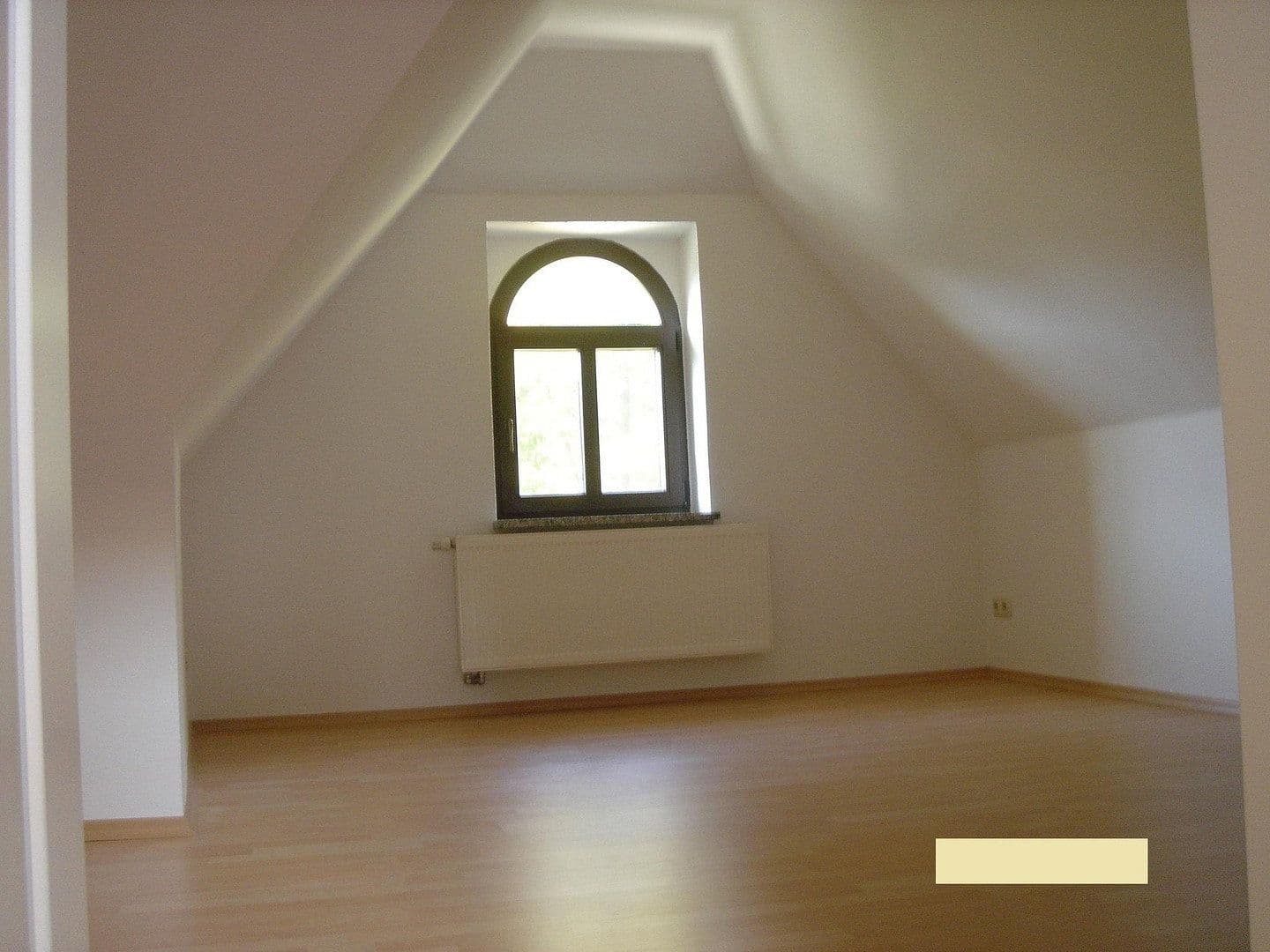 Pronájem bytu 4+kk 210 m², Bennewitz, Sasko Pronájem bytu 4+kk 210 m², Bennewitz, Sasko