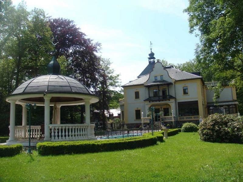 Pronájem bytu 4+kk 210 m², Bennewitz, Sasko Pronájem bytu 4+kk 210 m², Bennewitz, Sasko