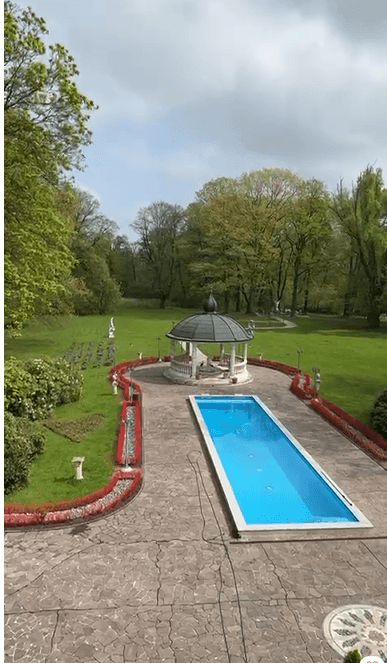 Pronájem bytu 4+kk 210 m², Bennewitz, Sasko Pronájem bytu 4+kk 210 m², Bennewitz, Sasko