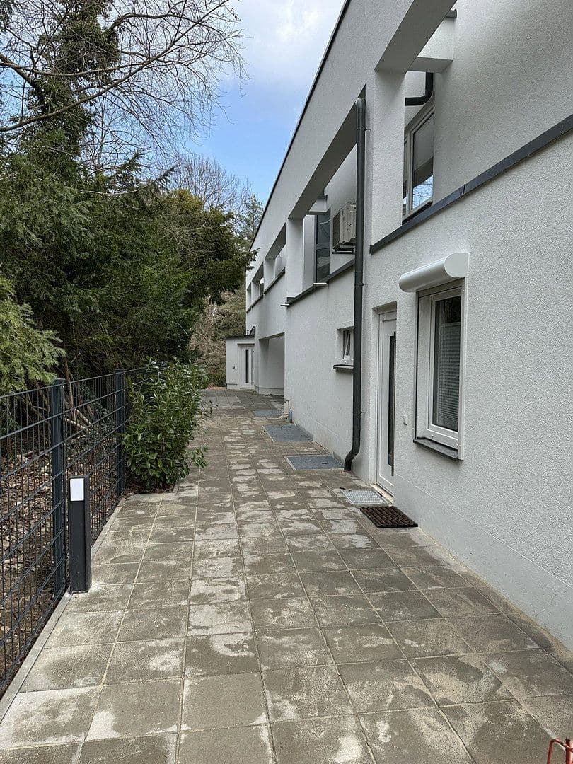 Pronájem bytu 4+1 190 m², Rauschener Allee 4, Berlin, Berlín Pronájem bytu 4+1 190 m², Rauschener Allee 4, Berlin, Berlín