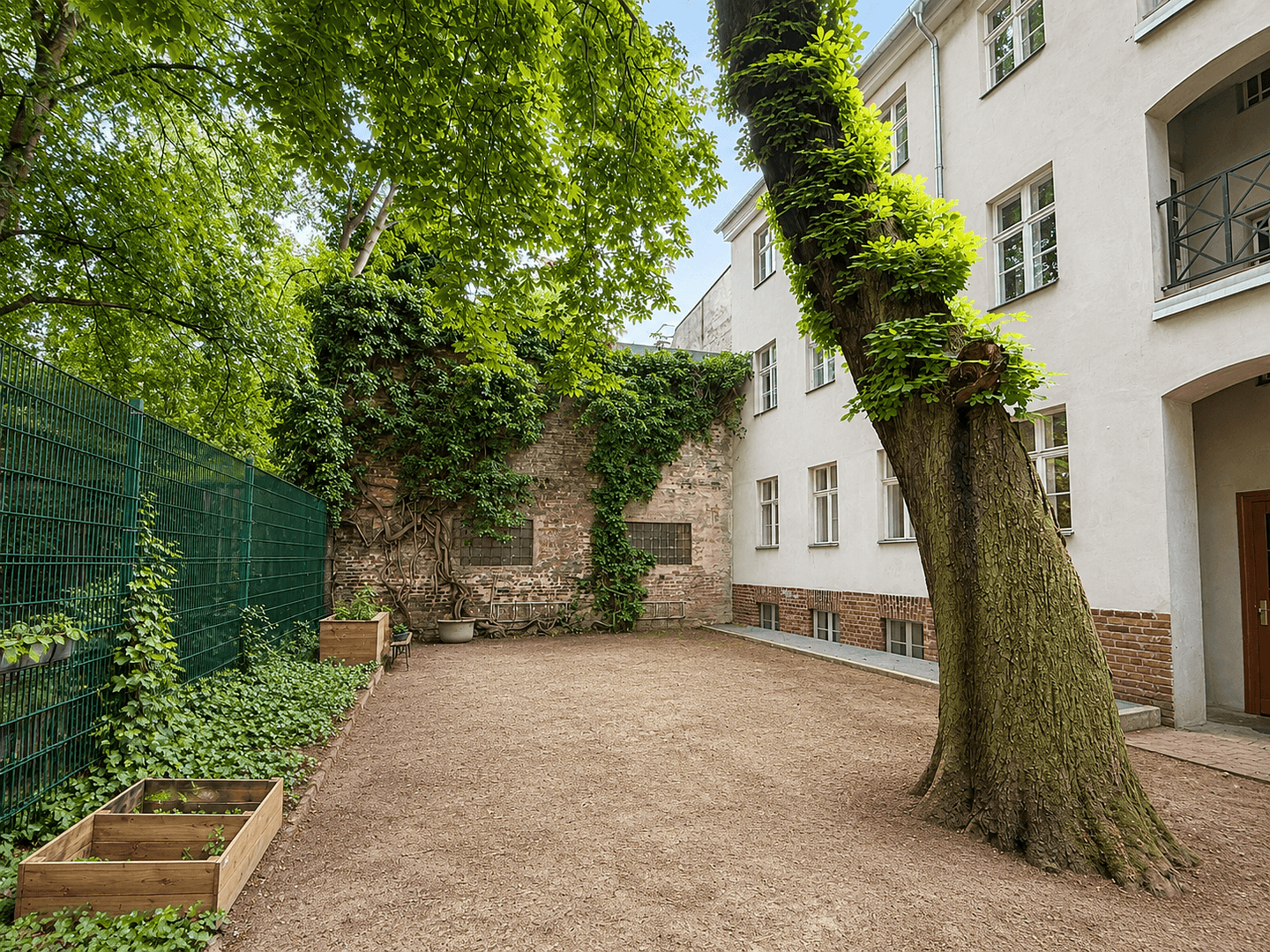 Prodej bytu 3+1 86 m², Berlin, Berlín Prodej bytu 3+1 86 m², Berlin, Berlín