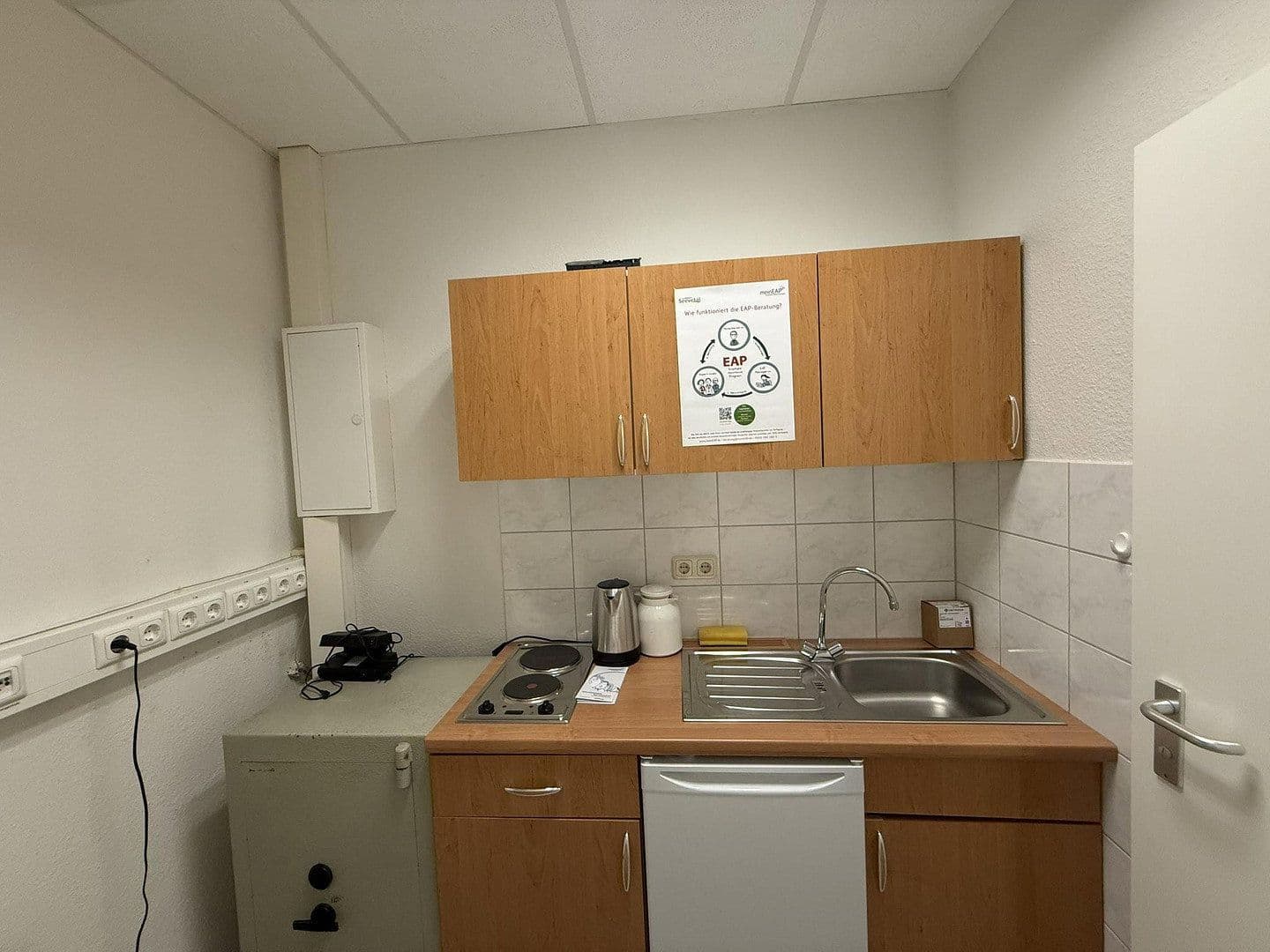 Pronájem kanceláře 43 m², Lührsweg 17, Seevetal, Dolní Sasko Pronájem kanceláře 43 m², Lührsweg 17, Seevetal, Dolní Sasko