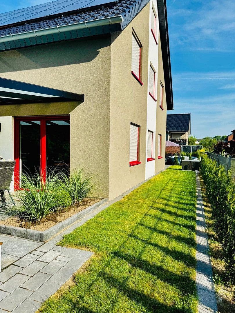 Prodej domu 183 m², pozemek 401 m², Am Ruthenfeld 22a, Oelde, Severní Porýní-Vestfálsko Prodej domu 183 m², pozemek 401 m², Am Ruthenfeld 22a, Oelde, Severní Porýní-Vestfálsko