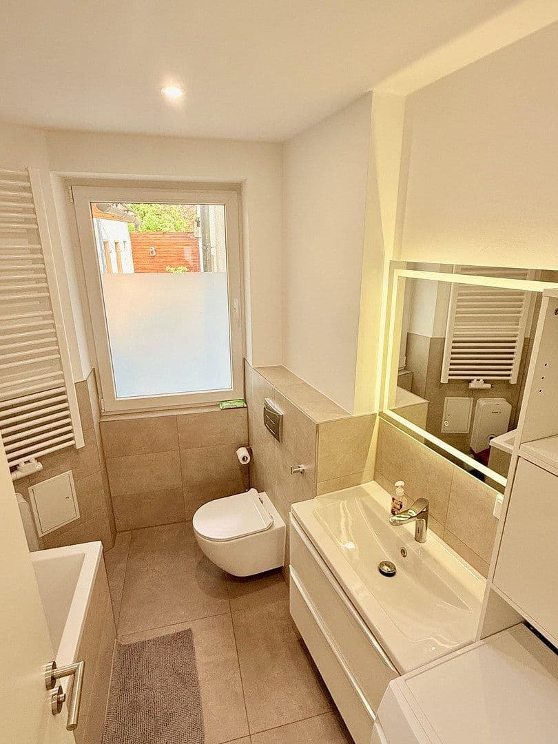 Pronájem bytu 2+1 65 m², Marquardsenstr. 5, Erlangen, Bavorsko Pronájem bytu 2+1 65 m², Marquardsenstr. 5, Erlangen, Bavorsko