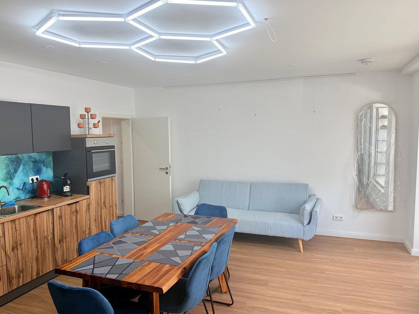 Pronájem bytu 2+1 65 m², Marquardsenstr. 5, Erlangen, Bavorsko Pronájem bytu 2+1 65 m², Marquardsenstr. 5, Erlangen, Bavorsko