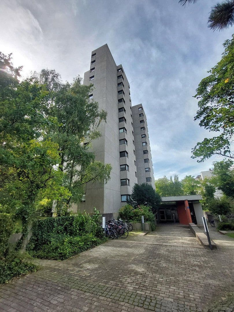 Pronájem bytu 2+1 50 m², Johann-Fichte-Str.11, München, Bavorsko Pronájem bytu 2+1 50 m², Johann-Fichte-Str.11, München, Bavorsko