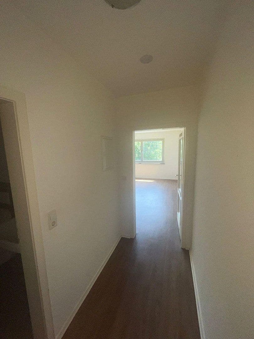 Pronájem bytu 1+1 30 m², Wuppertal, Severní Porýní-Vestfálsko Pronájem bytu 1+1 30 m², Wuppertal, Severní Porýní-Vestfálsko