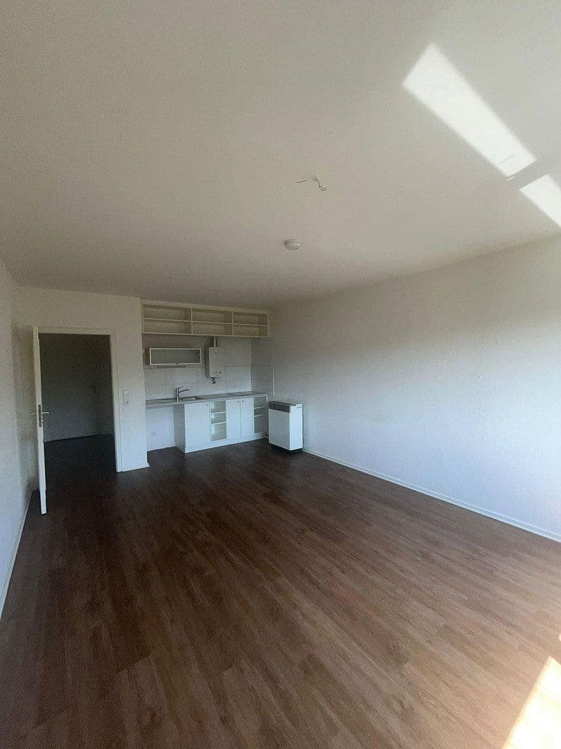 Pronájem bytu 1+1 30 m², Wuppertal, Severní Porýní-Vestfálsko Pronájem bytu 1+1 30 m², Wuppertal, Severní Porýní-Vestfálsko