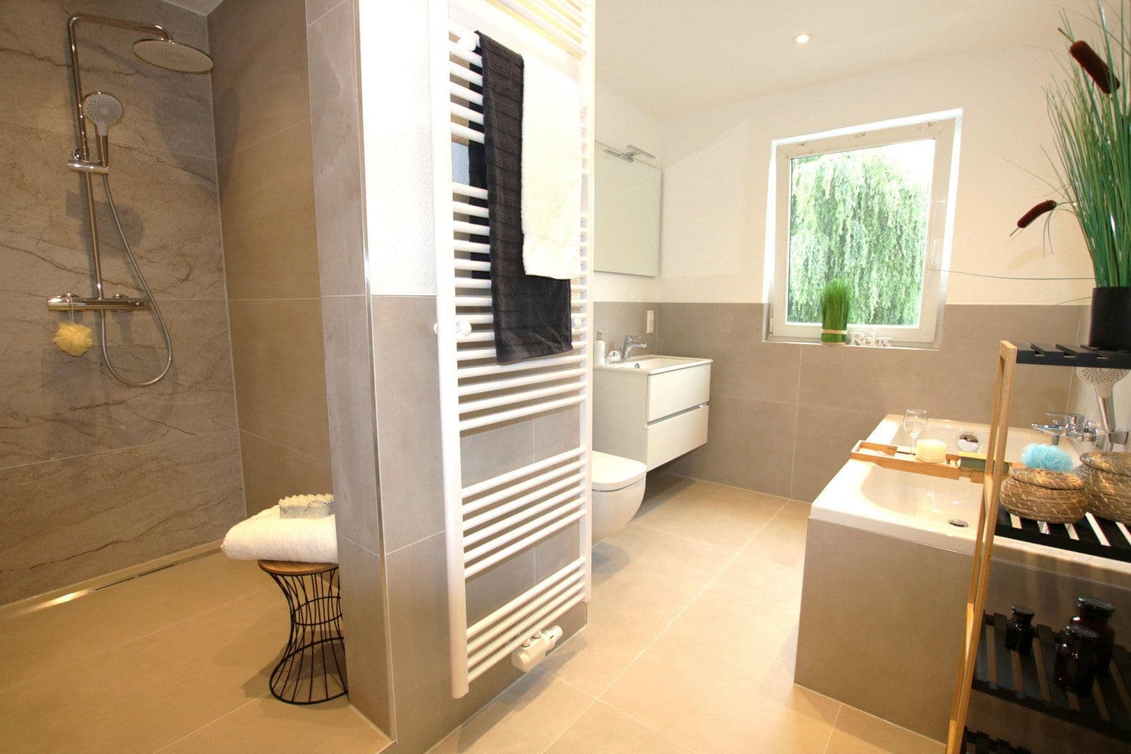 Pronájem bytu 4+1 90 m², Am Promenadenweg 11, Bad Nauheim, Hessen Pronájem bytu 4+1 90 m², Am Promenadenweg 11, Bad Nauheim, Hessen
