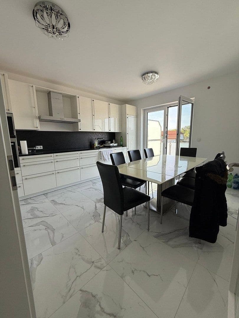 Pronájem bytu 2+kk 90 m², Friedrich-Ebert-Str. 15, Pohlheim, Hessen Pronájem bytu 2+kk 90 m², Friedrich-Ebert-Str. 15, Pohlheim, Hessen