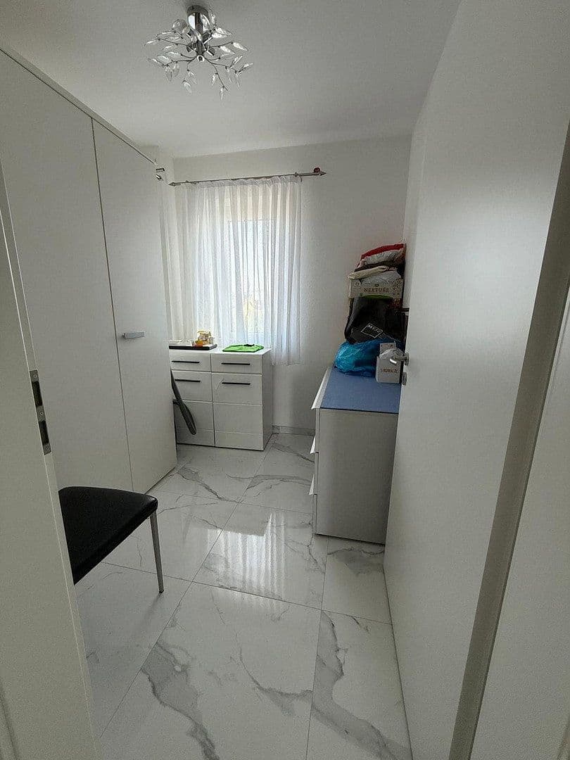 Pronájem bytu 2+kk 90 m², Friedrich-Ebert-Str. 15, Pohlheim, Hessen Pronájem bytu 2+kk 90 m², Friedrich-Ebert-Str. 15, Pohlheim, Hessen