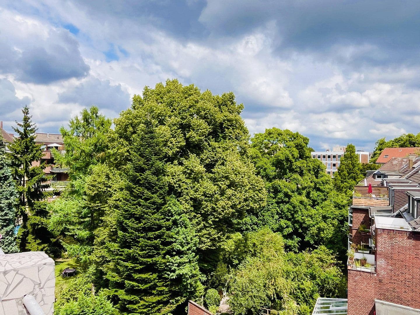 Pronájem bytu 3+1 165 m², Moselstraße 9, Duisburg, Severní Porýní-Vestfálsko Pronájem bytu 3+1 165 m², Moselstraße 9, Duisburg, Severní Porýní-Vestfálsko