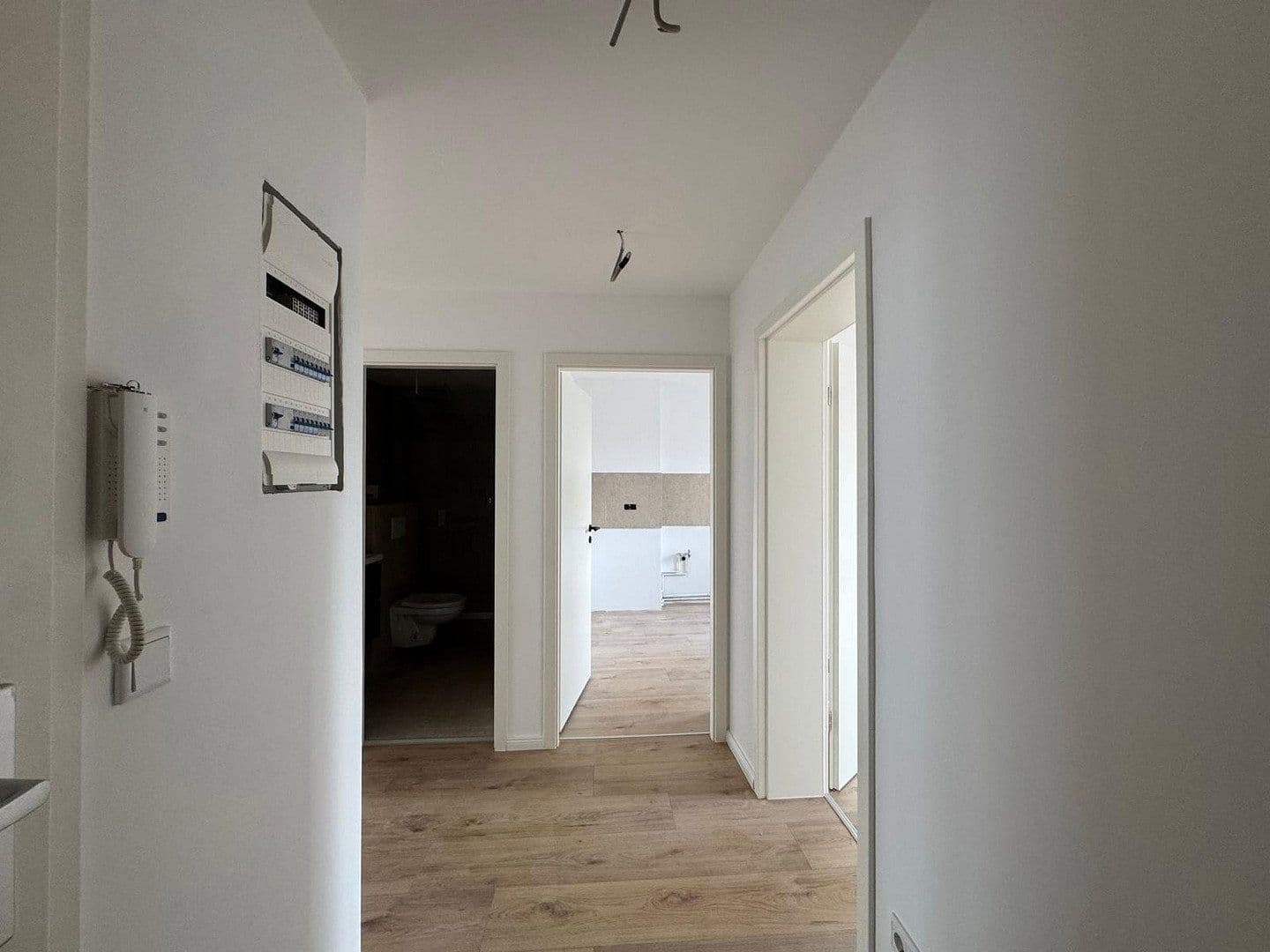 Pronájem bytu 2+1 53 m², Föhrenstraße 27, Bremen, Bremen Pronájem bytu 2+1 53 m², Föhrenstraße 27, Bremen, Bremen