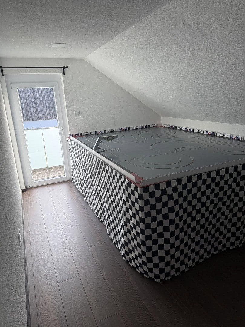 Prodej domu 158 m², pozemek 711 m², Starzach, Bádensko-Württembersko Prodej domu 158 m², pozemek 711 m², Starzach, Bádensko-Württembersko