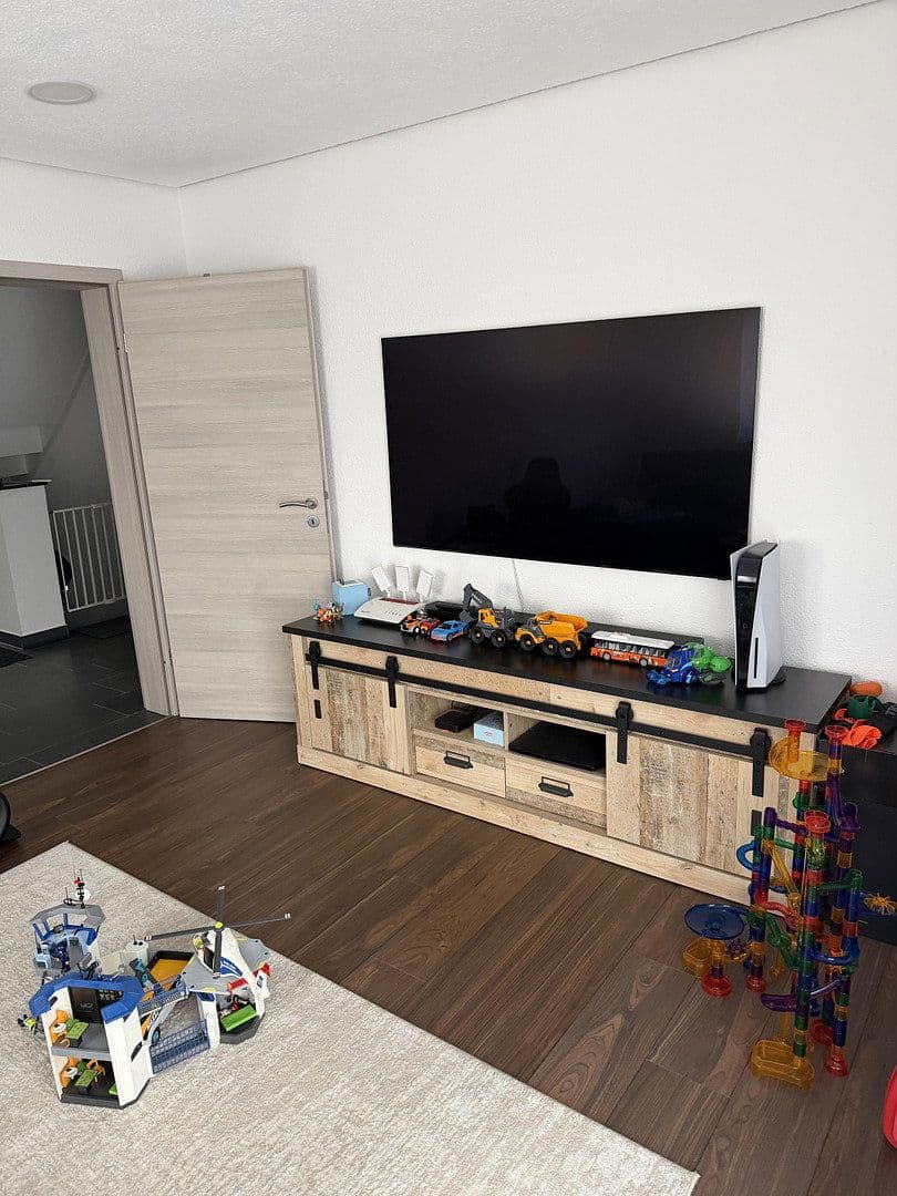 Prodej domu 158 m², pozemek 711 m², Starzach, Bádensko-Württembersko Prodej domu 158 m², pozemek 711 m², Starzach, Bádensko-Württembersko