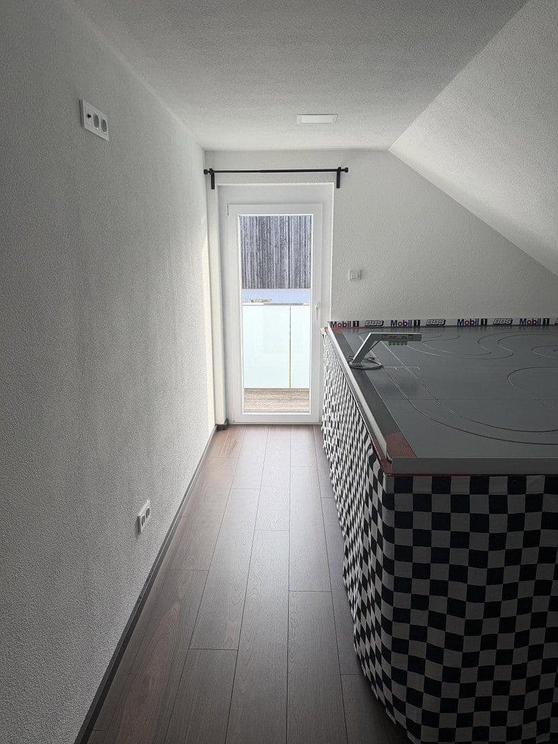 Prodej domu 158 m², pozemek 711 m², Starzach, Bádensko-Württembersko Prodej domu 158 m², pozemek 711 m², Starzach, Bádensko-Württembersko