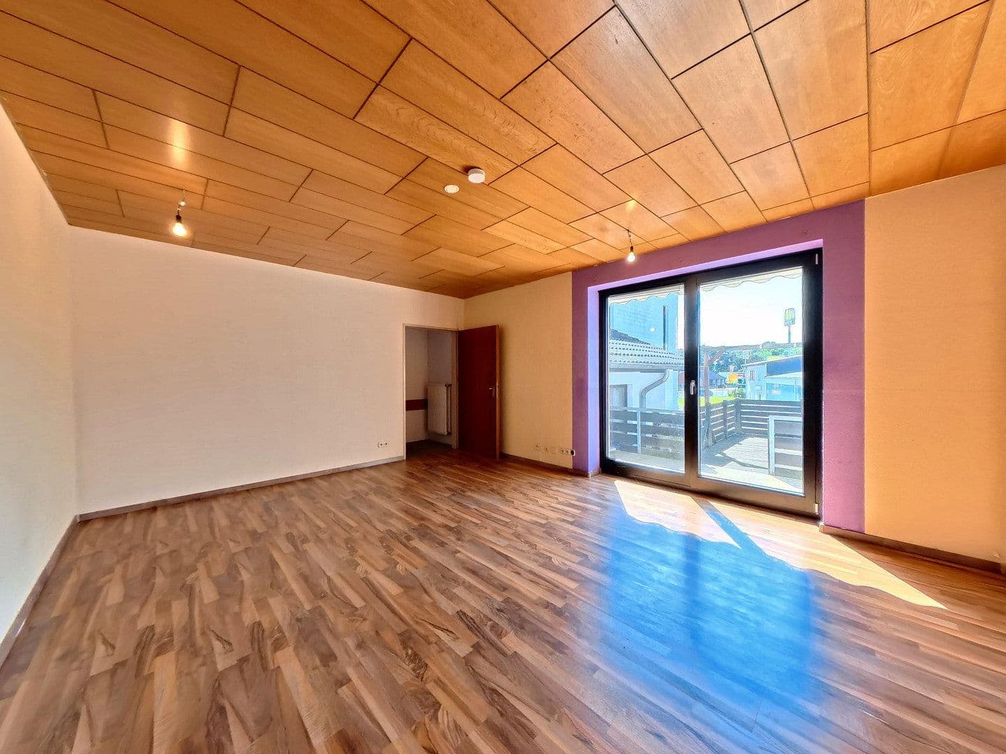 Pronájem bytu 3+1 100 m², Neustadt am Rübenberge, Dolní Sasko Pronájem bytu 3+1 100 m², Neustadt am Rübenberge, Dolní Sasko