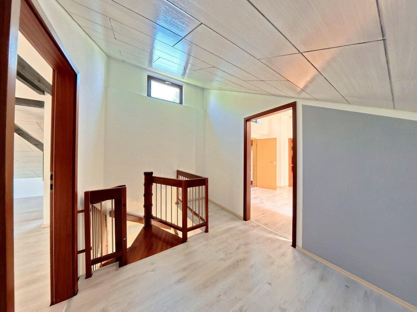 Pronájem bytu 3+1 88 m², Neustadt am Rübenberge, Dolní Sasko Pronájem bytu 3+1 88 m², Neustadt am Rübenberge, Dolní Sasko