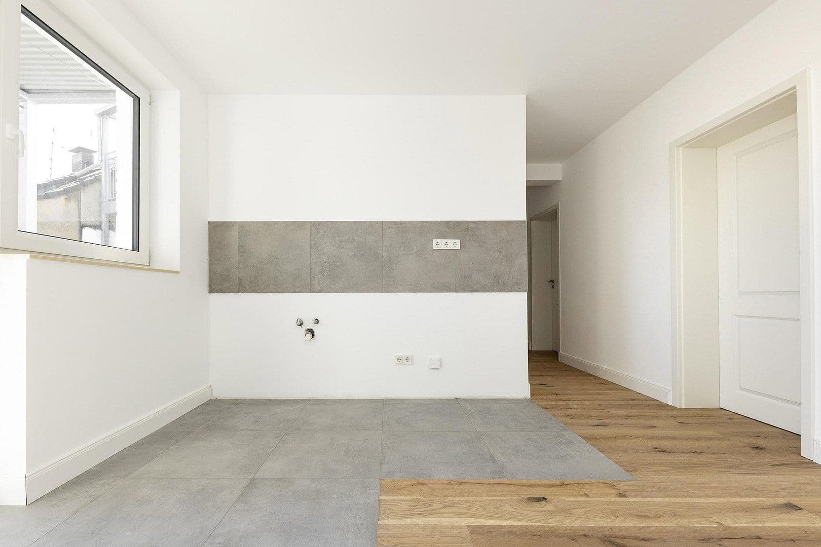 Prodej bytu 2+kk 61 m², Düsseldorf, Severní Porýní-Vestfálsko Prodej bytu 2+kk 61 m², Düsseldorf, Severní Porýní-Vestfálsko