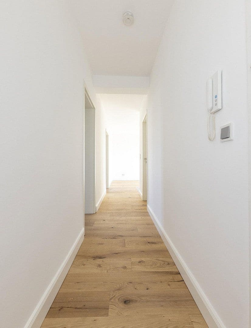Prodej bytu 2+kk 61 m², Düsseldorf, Severní Porýní-Vestfálsko Prodej bytu 2+kk 61 m², Düsseldorf, Severní Porýní-Vestfálsko