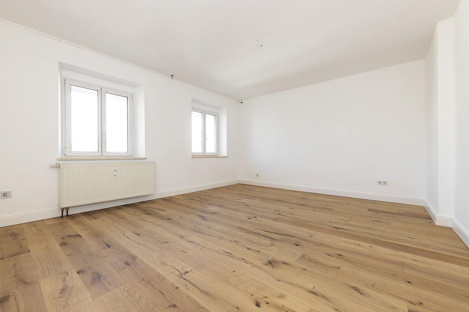 Prodej bytu 2+kk 61 m², Düsseldorf, Severní Porýní-Vestfálsko Prodej bytu 2+kk 61 m², Düsseldorf, Severní Porýní-Vestfálsko