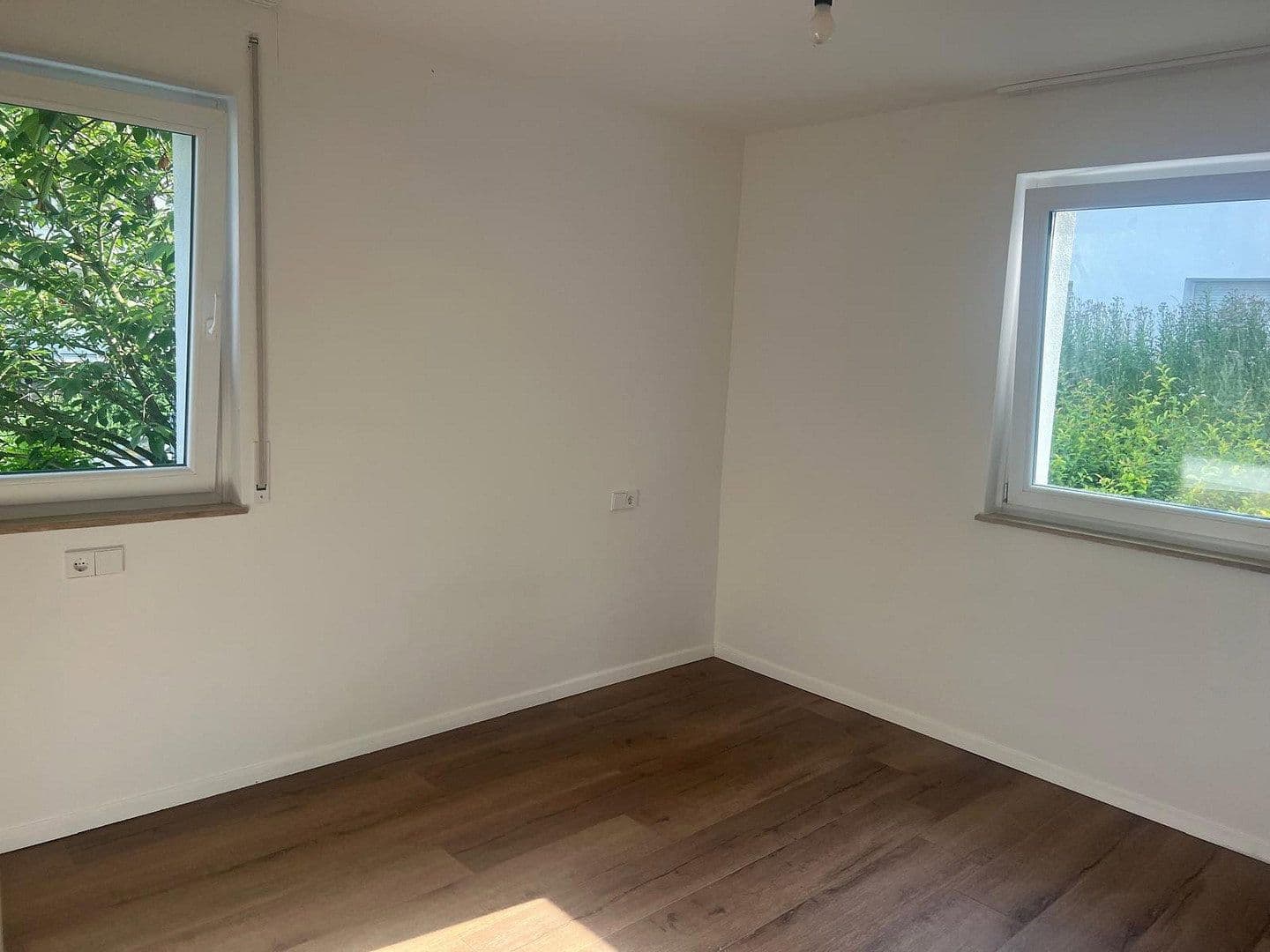 Pronájem bytu 3+kk 85 m², Brandenburgerstr. 2, Esslingen am Neckar, Bádensko-Württembersko Pronájem bytu 3+kk 85 m², Brandenburgerstr. 2, Esslingen am Neckar, Bádensko-Württembersko