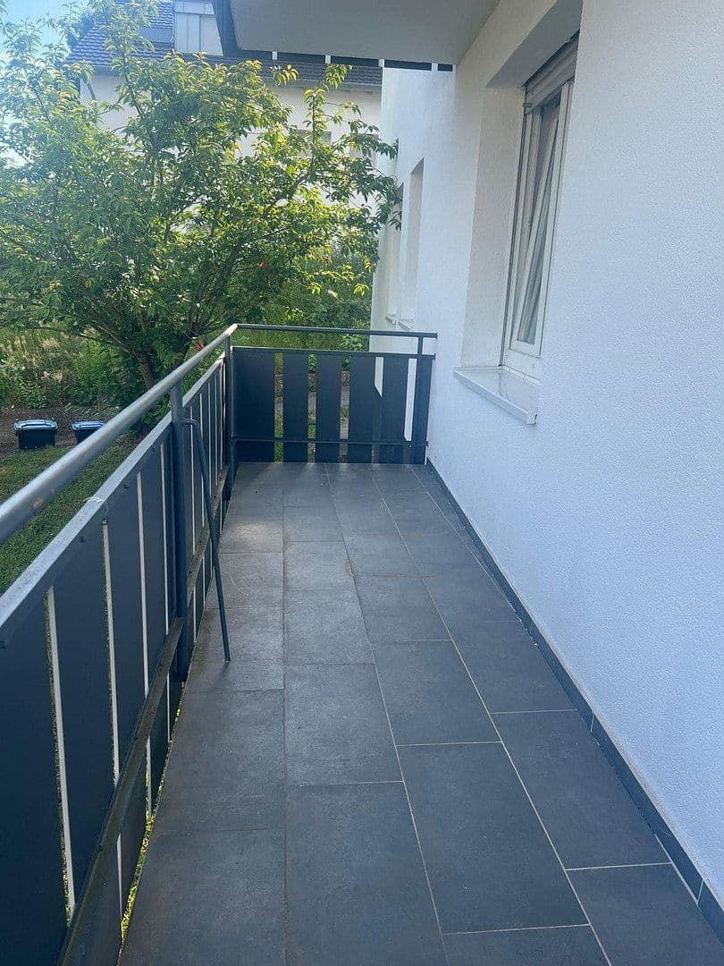 Pronájem bytu 3+kk 85 m², Brandenburgerstr. 2, Esslingen am Neckar, Bádensko-Württembersko Pronájem bytu 3+kk 85 m², Brandenburgerstr. 2, Esslingen am Neckar, Bádensko-Württembersko