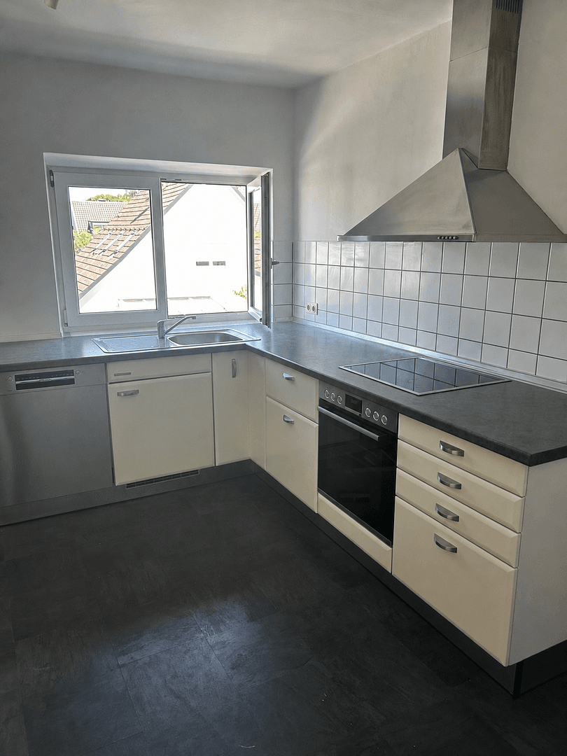 Pronájem bytu 4+1 132 m², Hans-Grässel-Weg 13b, München, Bavorsko Pronájem bytu 4+1 132 m², Hans-Grässel-Weg 13b, München, Bavorsko