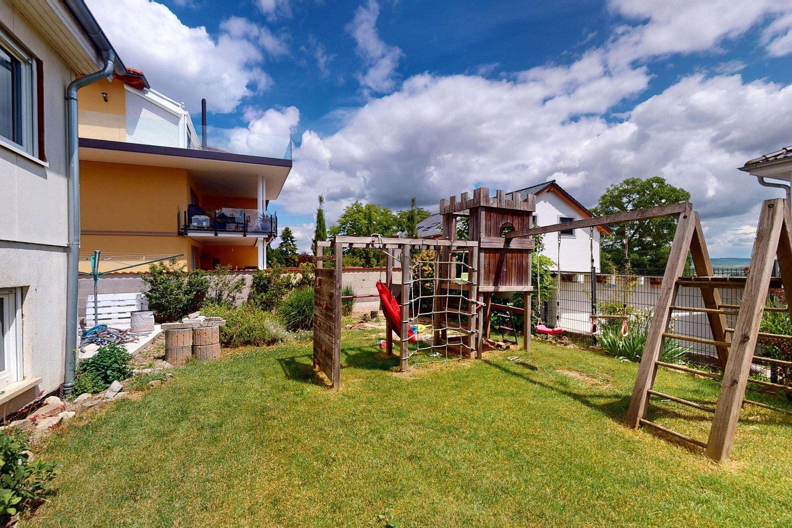 Prodej domu 306 m², pozemek 850 m², Bad Kreuznach, Porýní-Falc Prodej domu 306 m², pozemek 850 m², Bad Kreuznach, Porýní-Falc