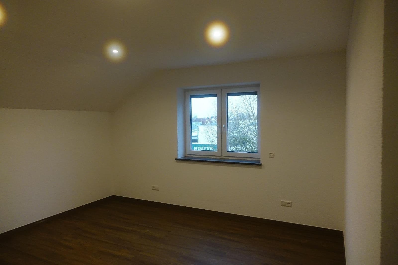 Prodej bytu 4+kk 172 m², Bad Schönborn, Bádensko-Württembersko Prodej bytu 4+kk 172 m², Bad Schönborn, Bádensko-Württembersko