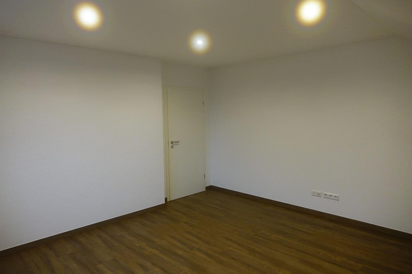 Prodej bytu 4+kk 172 m², Bad Schönborn, Bádensko-Württembersko Prodej bytu 4+kk 172 m², Bad Schönborn, Bádensko-Württembersko
