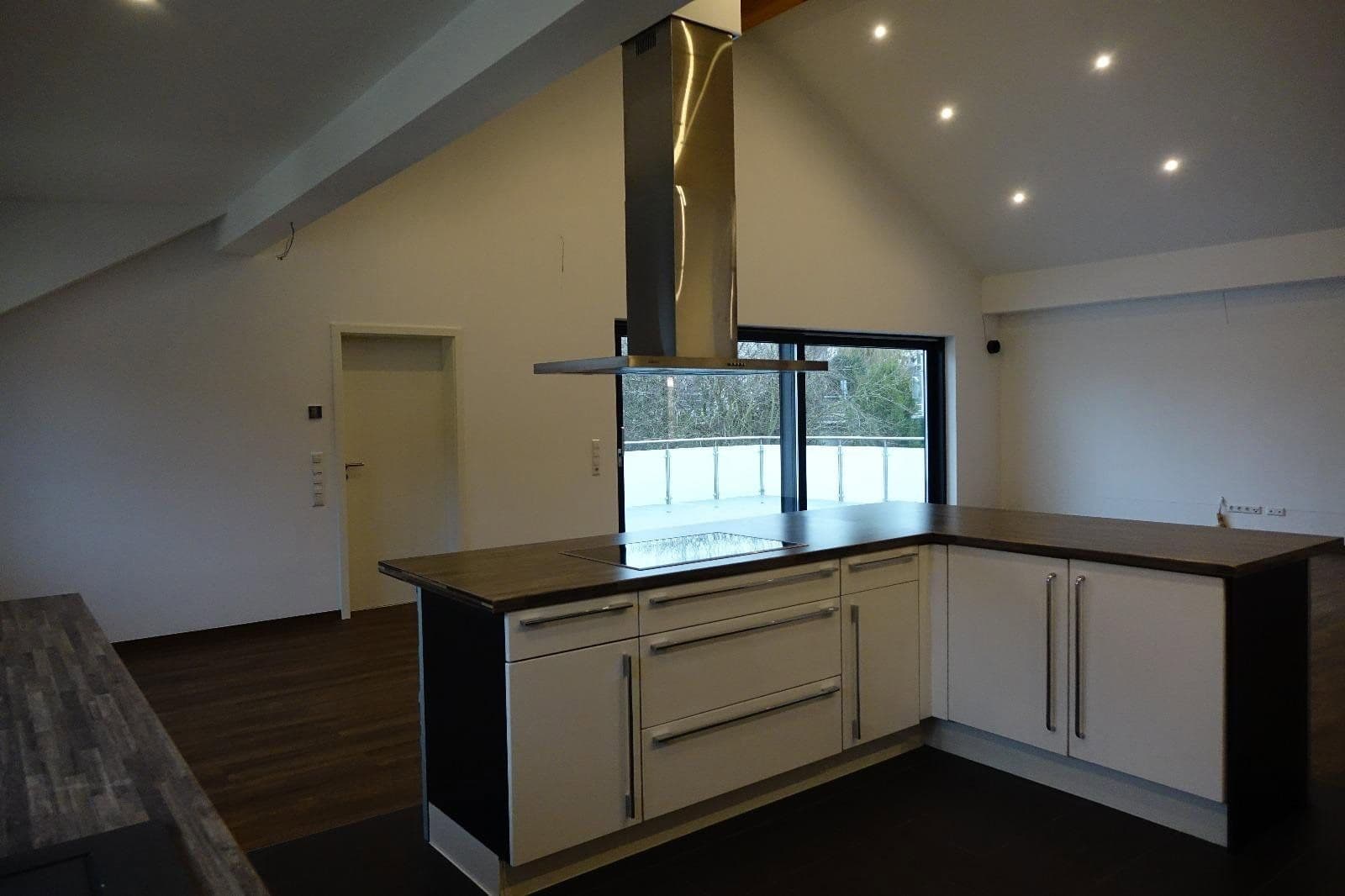 Prodej bytu 4+kk 172 m², Bad Schönborn, Bádensko-Württembersko Prodej bytu 4+kk 172 m², Bad Schönborn, Bádensko-Württembersko