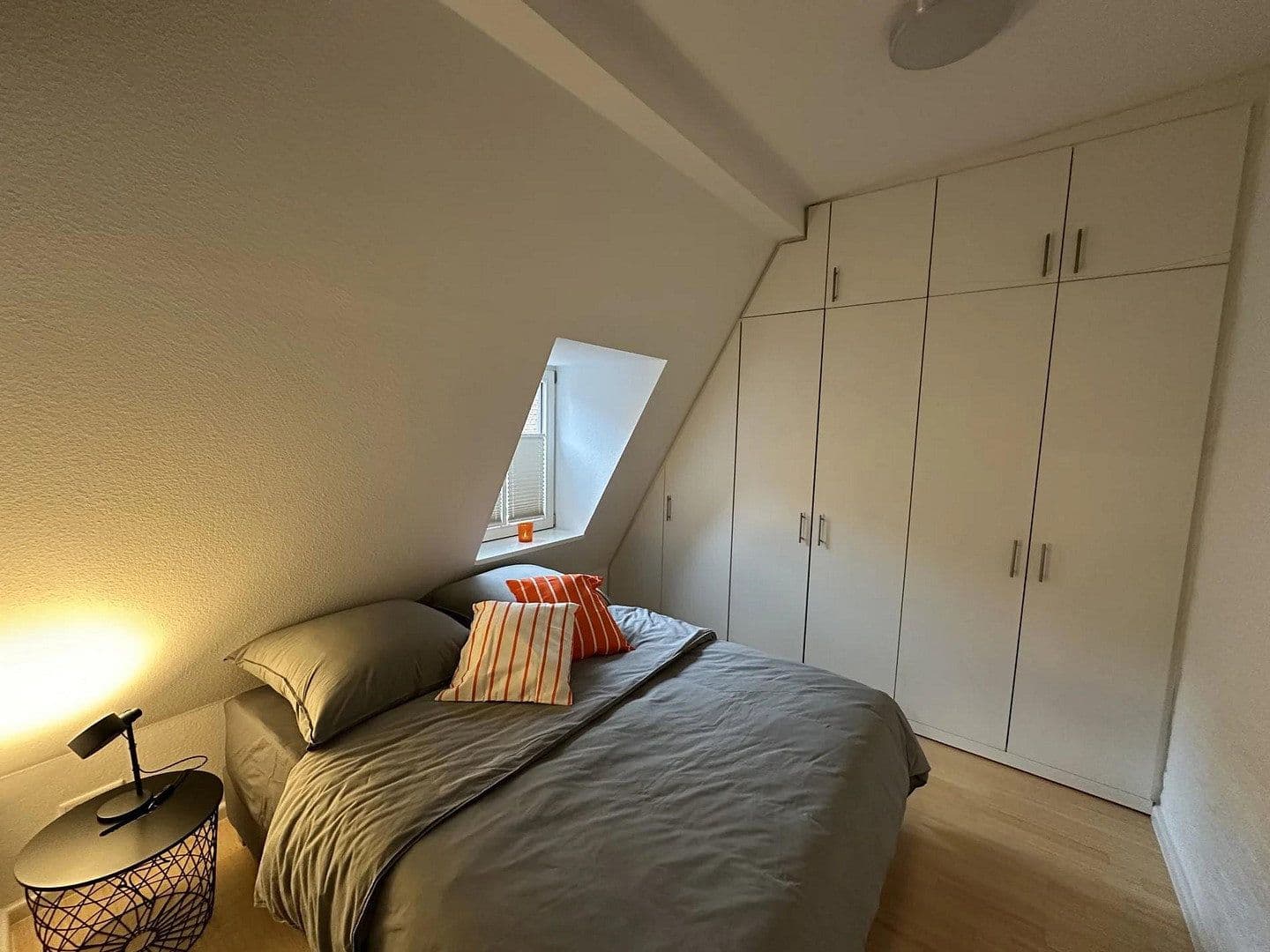 Pronájem bytu 2+1 58 m², Köln, Severní Porýní-Vestfálsko Pronájem bytu 2+1 58 m², Köln, Severní Porýní-Vestfálsko