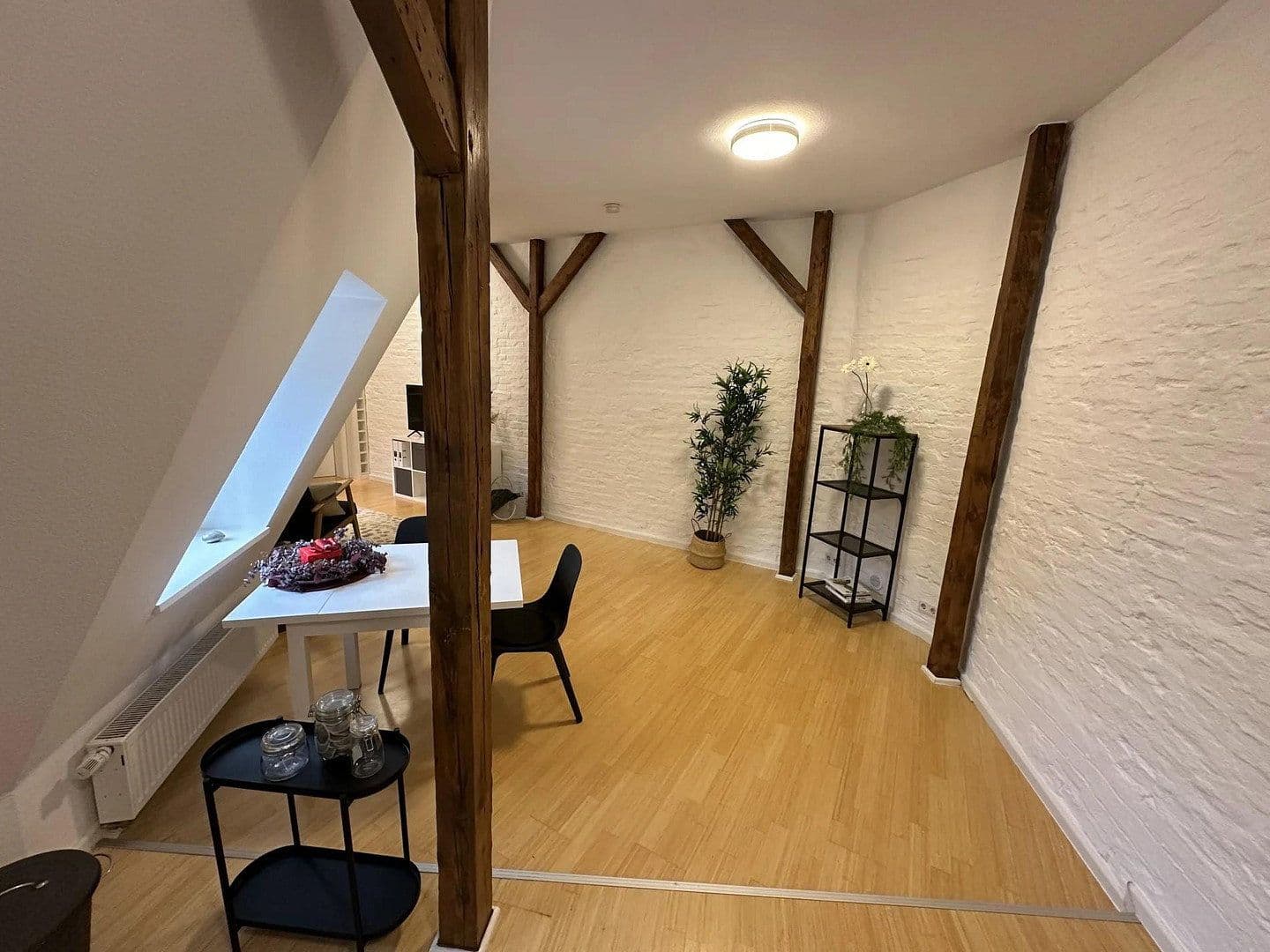 Pronájem bytu 2+1 58 m², Köln, Severní Porýní-Vestfálsko Pronájem bytu 2+1 58 m², Köln, Severní Porýní-Vestfálsko