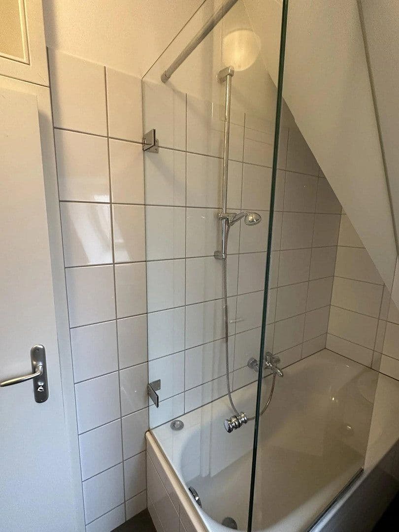Pronájem bytu 2+1 58 m², Köln, Severní Porýní-Vestfálsko Pronájem bytu 2+1 58 m², Köln, Severní Porýní-Vestfálsko