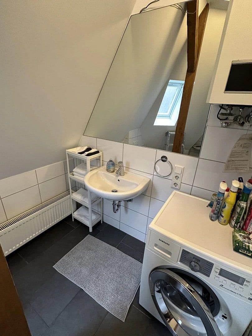Pronájem bytu 2+1 58 m², Köln, Severní Porýní-Vestfálsko Pronájem bytu 2+1 58 m², Köln, Severní Porýní-Vestfálsko