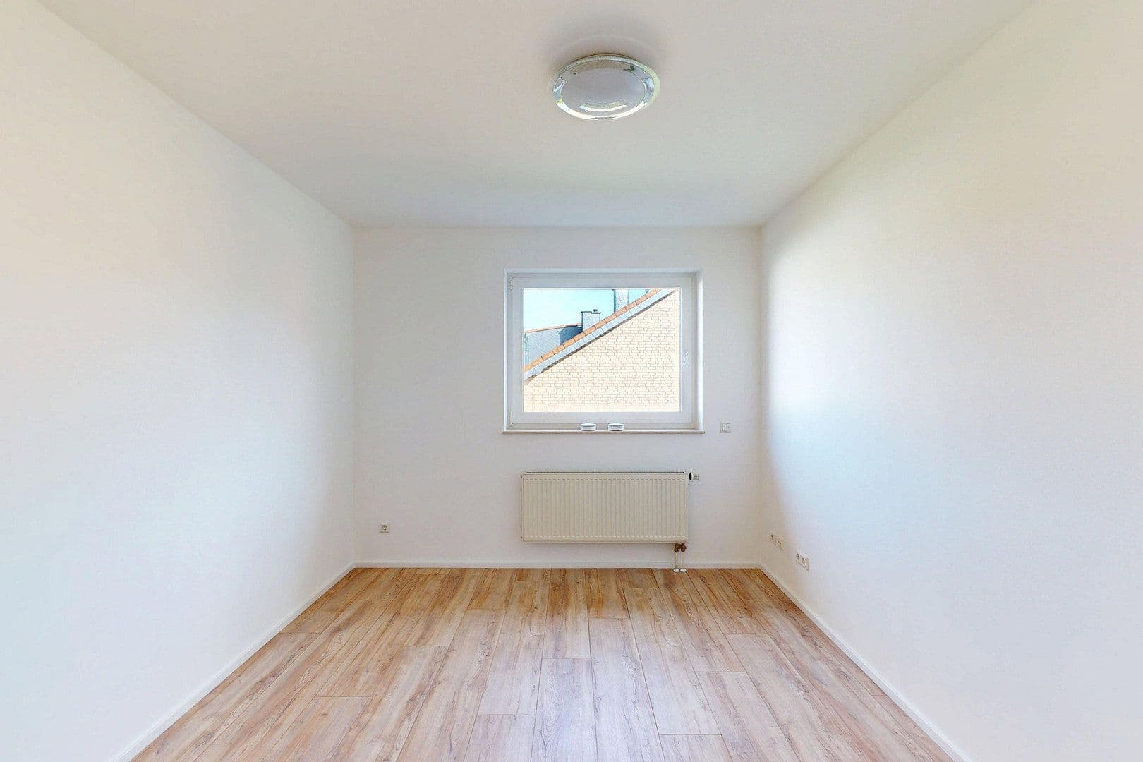 Pronájem bytu 3+1 82 m², Heinrich-Heine-Str. 25, Lohmar, Severní Porýní-Vestfálsko Pronájem bytu 3+1 82 m², Heinrich-Heine-Str. 25, Lohmar, Severní Porýní-Vestfálsko