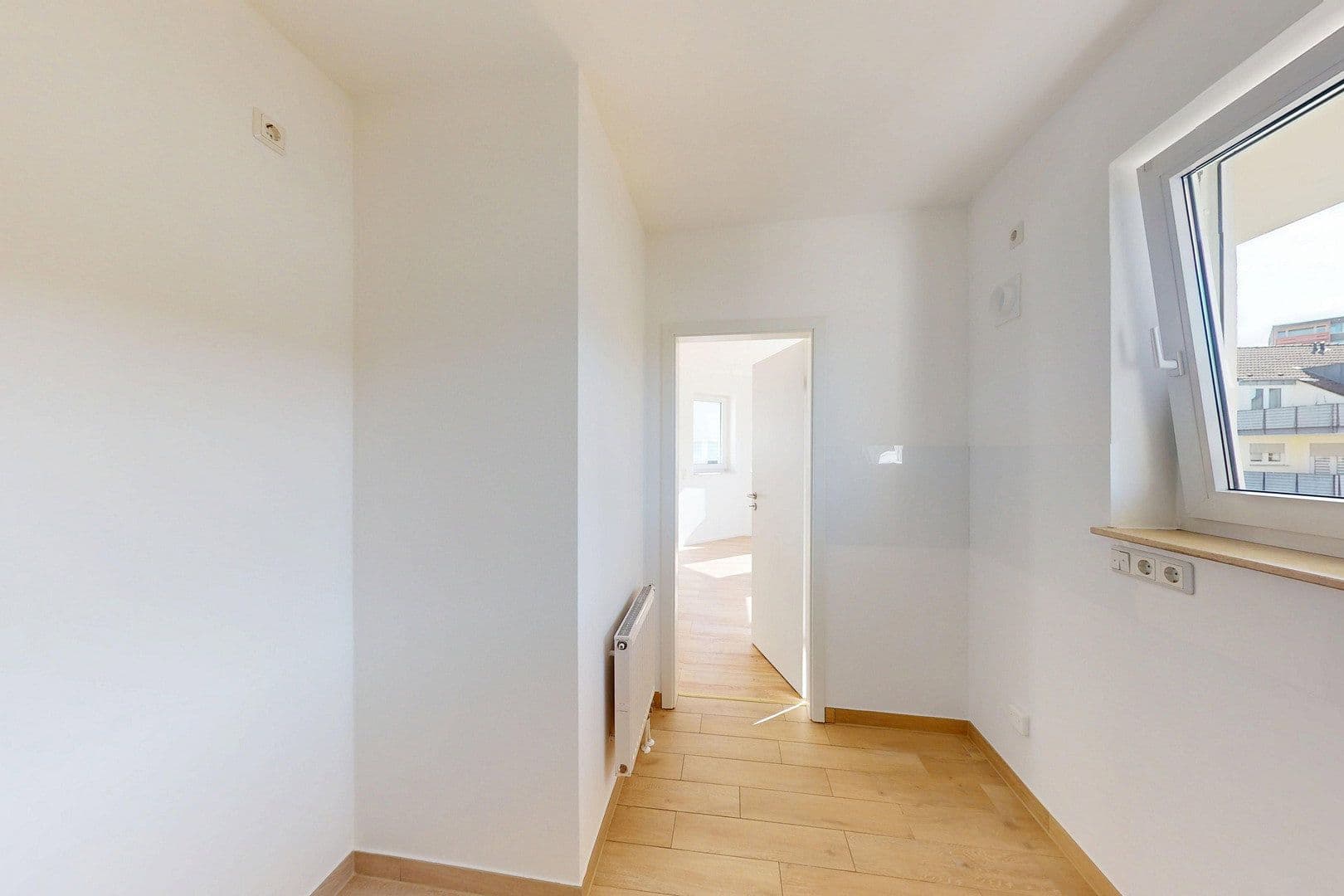 Pronájem bytu 3+1 82 m², Heinrich-Heine-Str. 25, Lohmar, Severní Porýní-Vestfálsko Pronájem bytu 3+1 82 m², Heinrich-Heine-Str. 25, Lohmar, Severní Porýní-Vestfálsko
