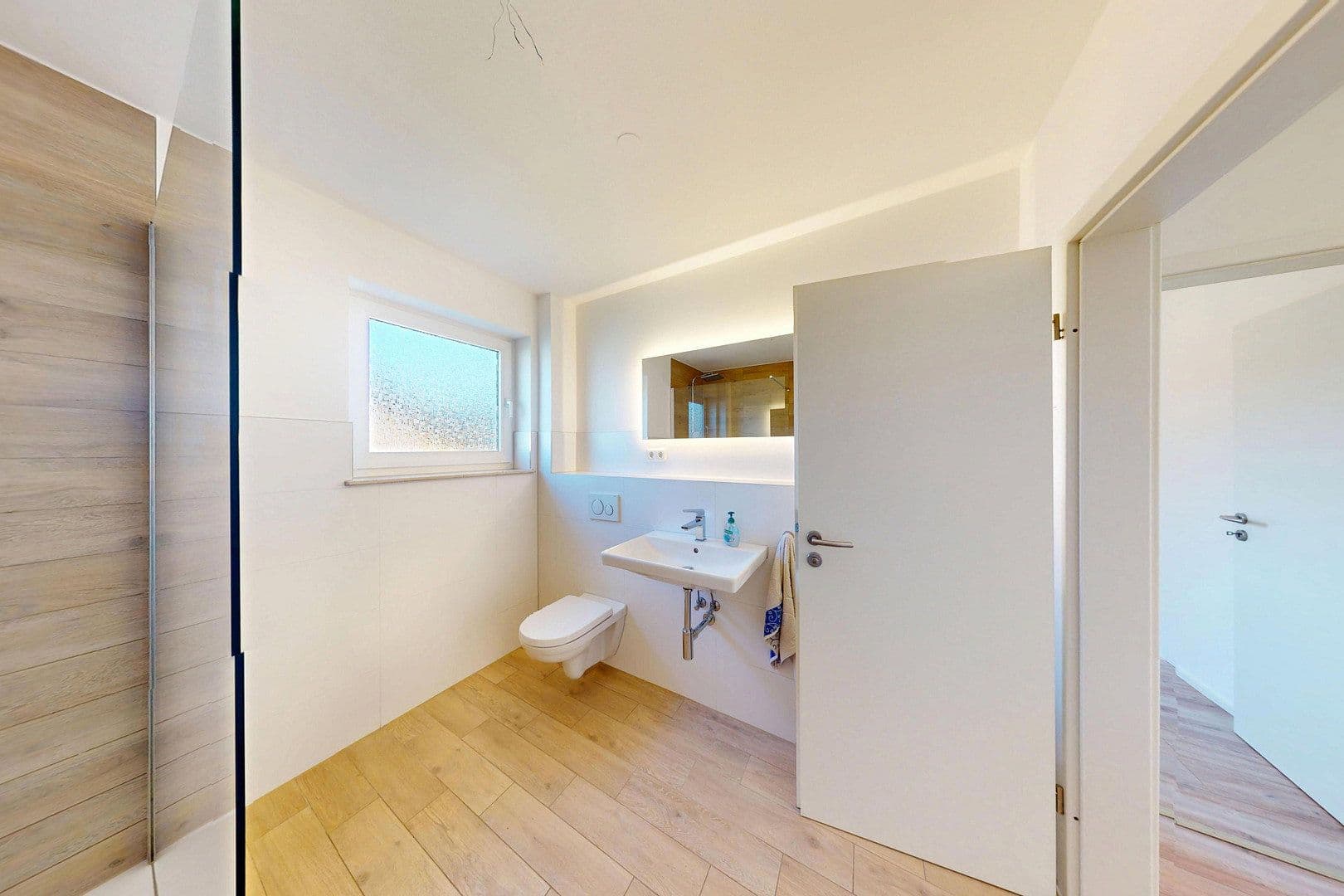 Pronájem bytu 3+1 82 m², Heinrich-Heine-Str. 25, Lohmar, Severní Porýní-Vestfálsko Pronájem bytu 3+1 82 m², Heinrich-Heine-Str. 25, Lohmar, Severní Porýní-Vestfálsko
