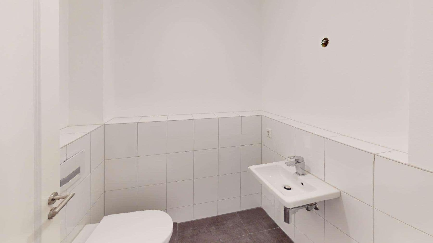 Pronájem bytu 3+1 100 m², Triglawstraße 14, Berlin, Berlín Pronájem bytu 3+1 100 m², Triglawstraße 14, Berlin, Berlín