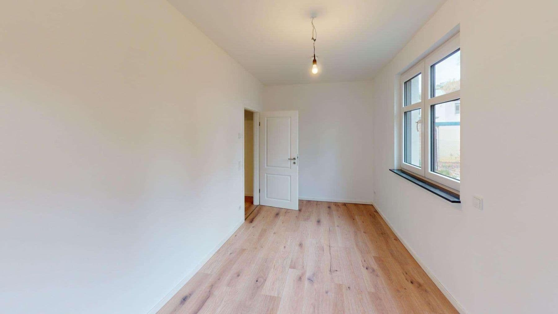 Pronájem bytu 3+1 100 m², Triglawstraße 14, Berlin, Berlín Pronájem bytu 3+1 100 m², Triglawstraße 14, Berlin, Berlín