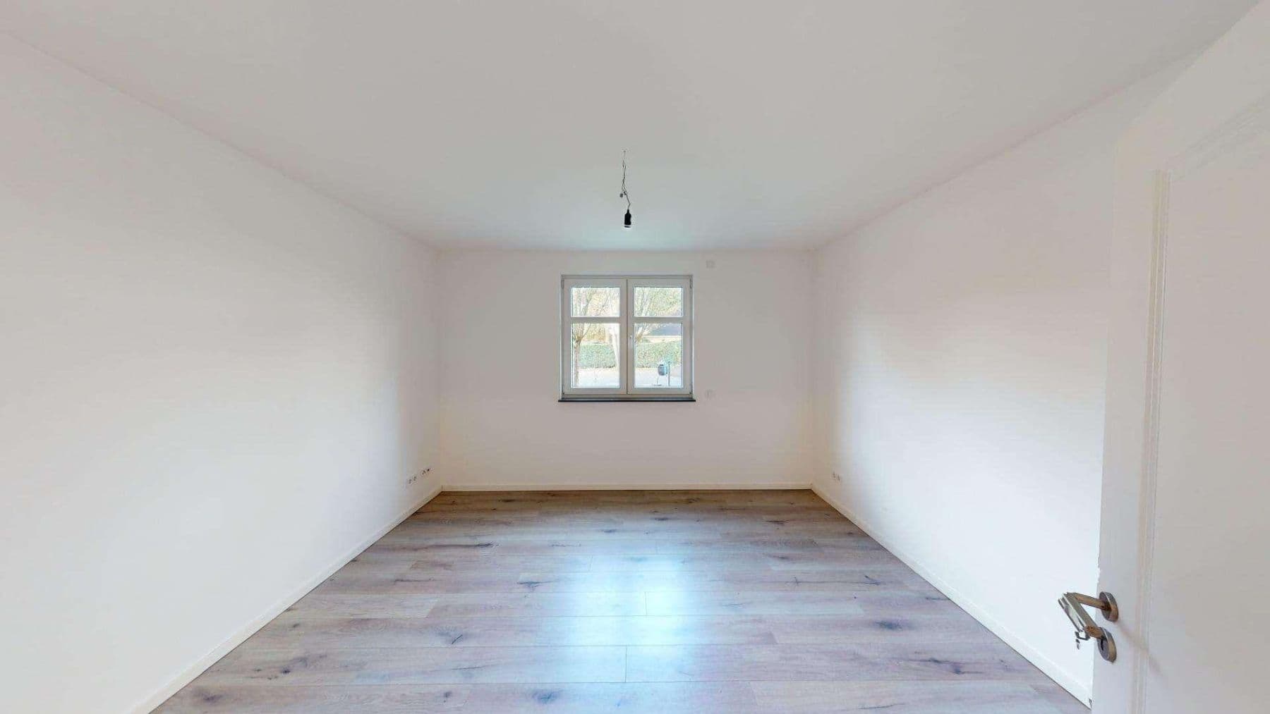 Pronájem bytu 3+1 100 m², Triglawstraße 14, Berlin, Berlín Pronájem bytu 3+1 100 m², Triglawstraße 14, Berlin, Berlín
