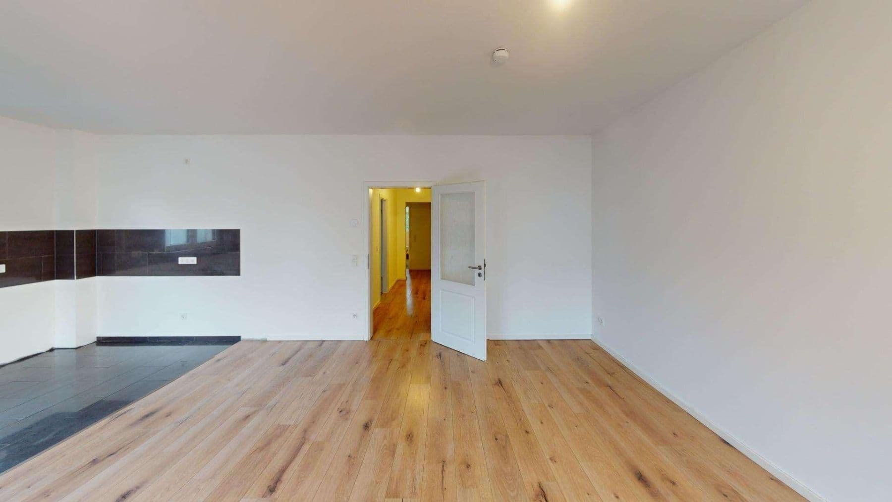 Pronájem bytu 3+1 100 m², Triglawstraße 14, Berlin, Berlín Pronájem bytu 3+1 100 m², Triglawstraße 14, Berlin, Berlín