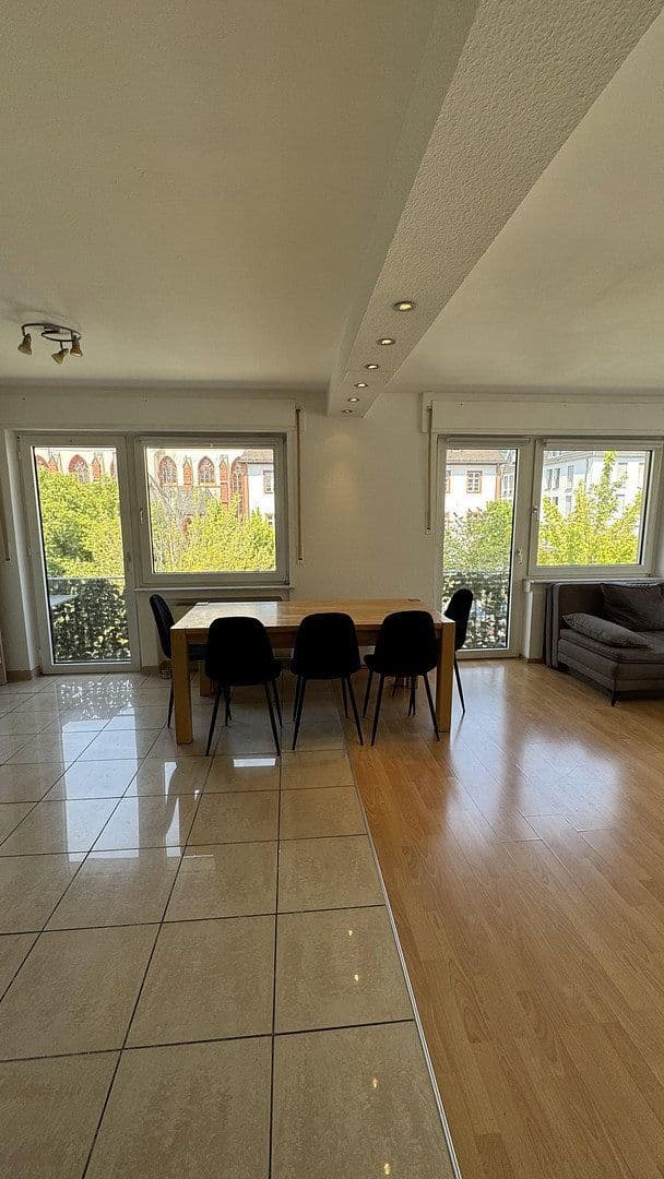 Pronájem bytu 3+1 75 m², Obere Grube 2, Bingen am Rhein, Porýní-Falc Pronájem bytu 3+1 75 m², Obere Grube 2, Bingen am Rhein, Porýní-Falc