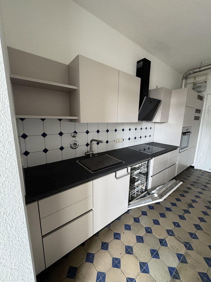 Pronájem bytu 3+1 77 m², Brauneggerstraße, Konstanz, Bádensko-Württembersko Pronájem bytu 3+1 77 m², Brauneggerstraße, Konstanz, Bádensko-Württembersko