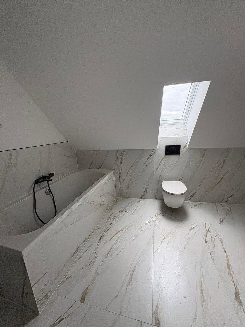 Prodej bytu 2+1 63 m², Bellheim, Porýní-Falc Prodej bytu 2+1 63 m², Bellheim, Porýní-Falc