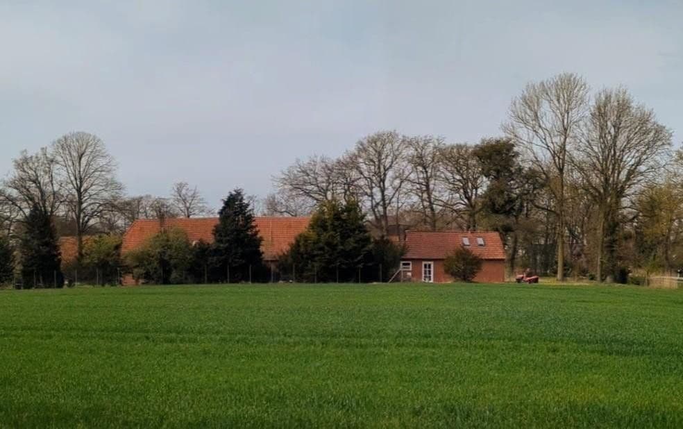 Prodej domu 230 m², pozemek 3.200 m², Hude (Oldenburg), Dolní Sasko Prodej domu 230 m², pozemek 3.200 m², Hude (Oldenburg), Dolní Sasko