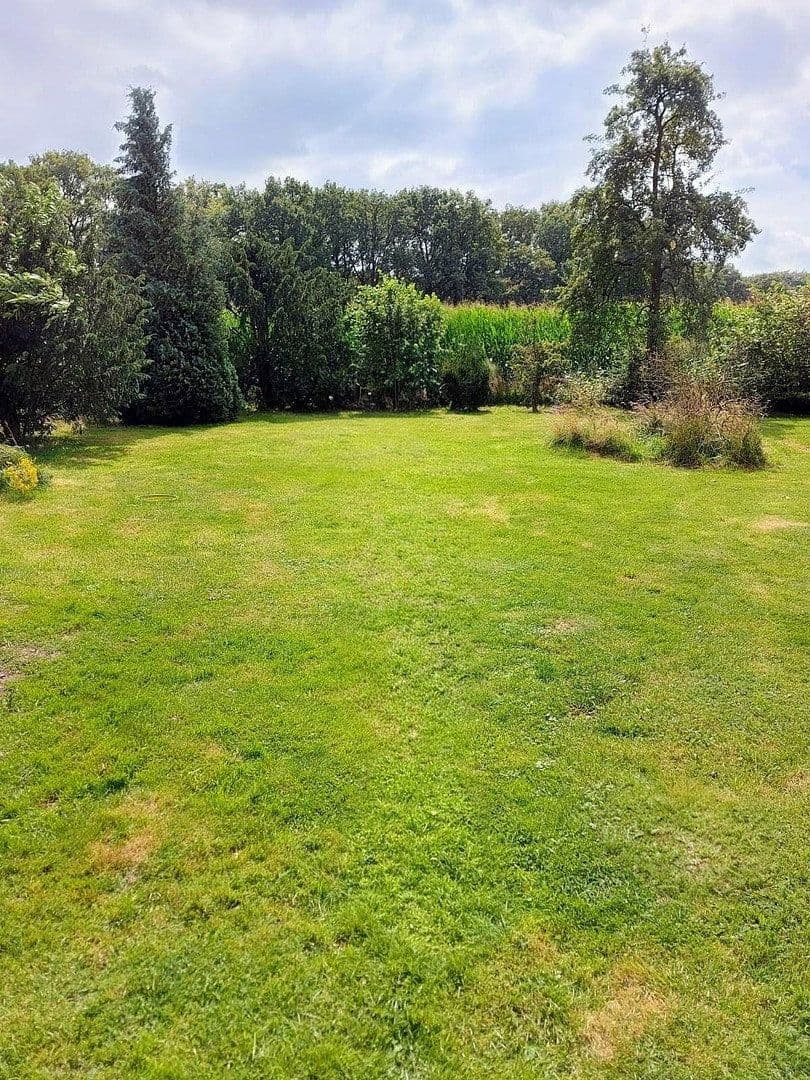 Prodej domu 230 m², pozemek 3.200 m², Hude (Oldenburg), Dolní Sasko Prodej domu 230 m², pozemek 3.200 m², Hude (Oldenburg), Dolní Sasko